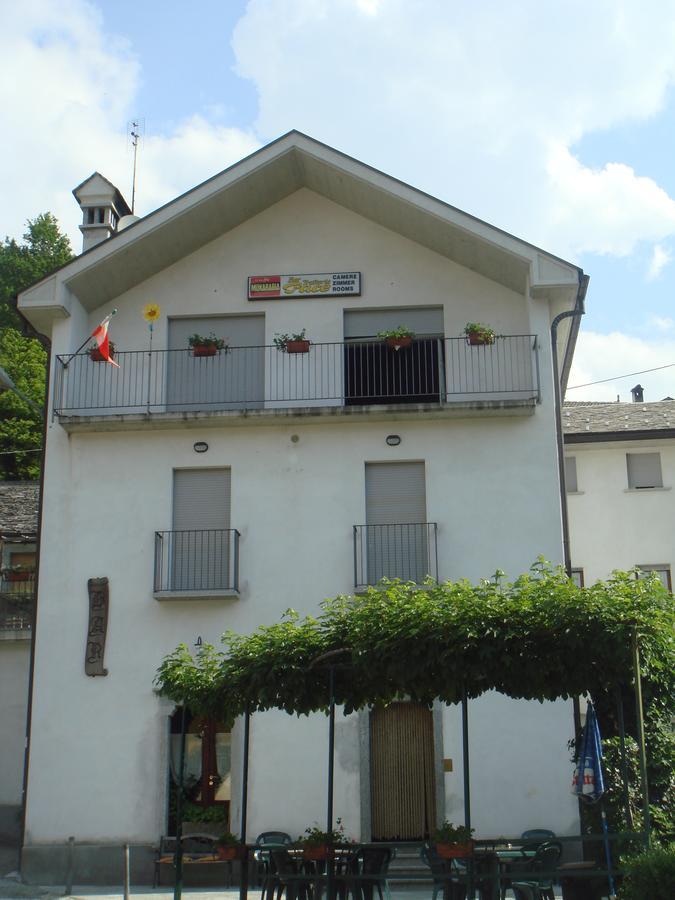 Trattoria Bar Pace Hotel Re Exterior photo